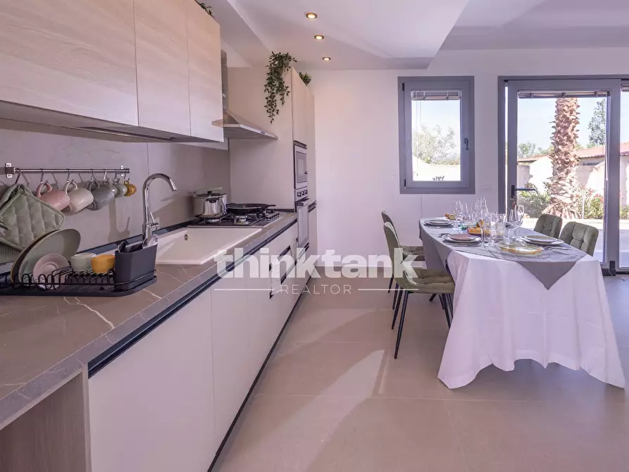 Immagine 40 di Villa in vendita  in Via Del Giglio a Ispica