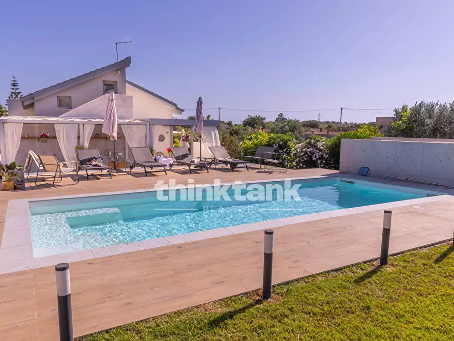 Immagine 5 di Villa in vendita  in Via Del Giglio a Ispica