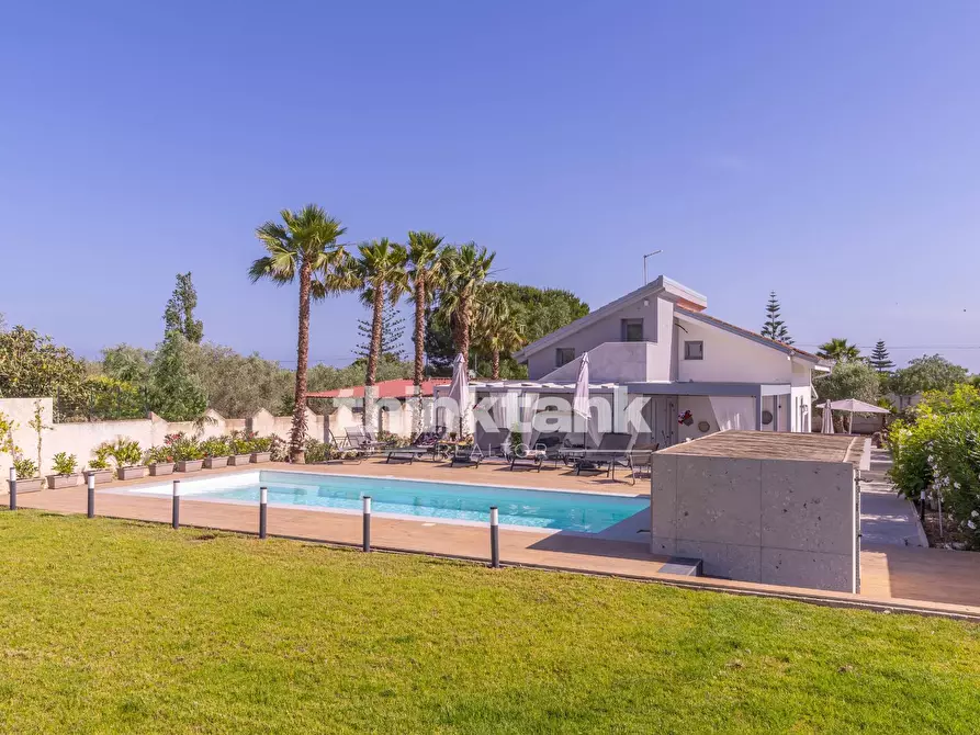 Immagine 6 di Villa in vendita  in Via Del Giglio a Ispica