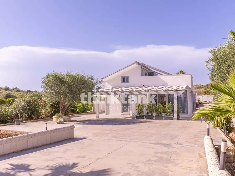 Immagine 73 di Villa in vendita  in Via Del Giglio a Ispica