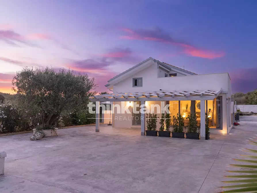 Immagine 88 di Villa in vendita  in Via Del Giglio a Ispica