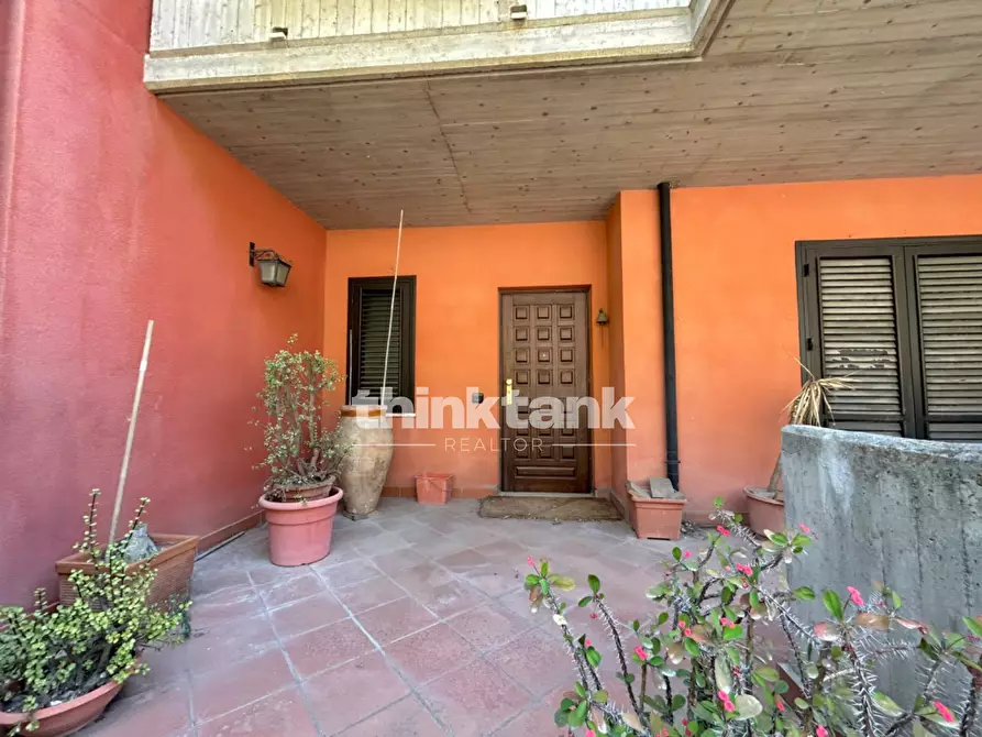 Immagine 39 di Villetta a schiera in vendita  in Via Ulisse 18 a Aci Catena