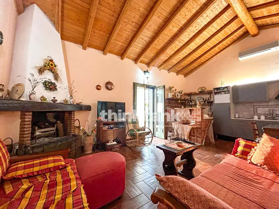 Immagine 2 di Villa in affitto  in crovacchi a Santa Maria Di Licodia