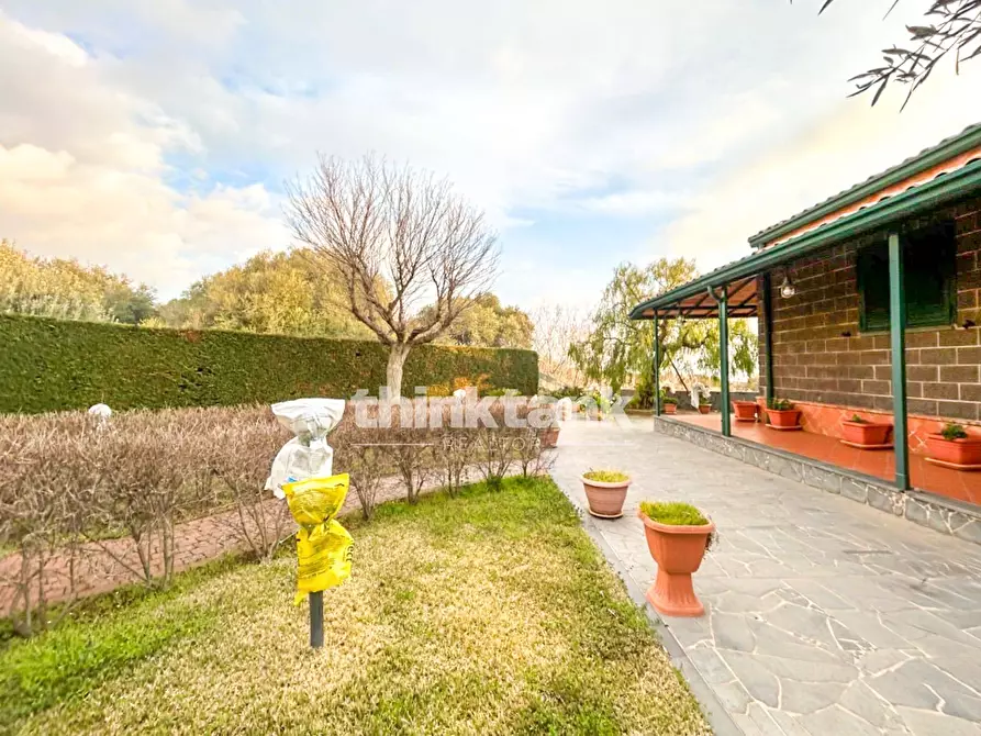 Immagine 22 di Villa in affitto  in crovacchi a Santa Maria Di Licodia