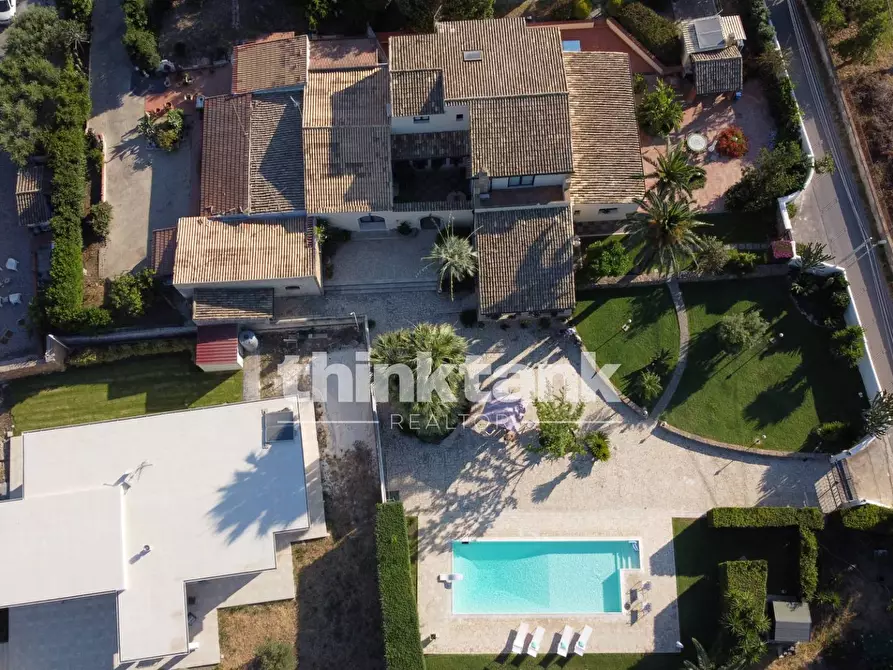 Immagine 2 di Villa in vendita  in Via Tringali a Augusta