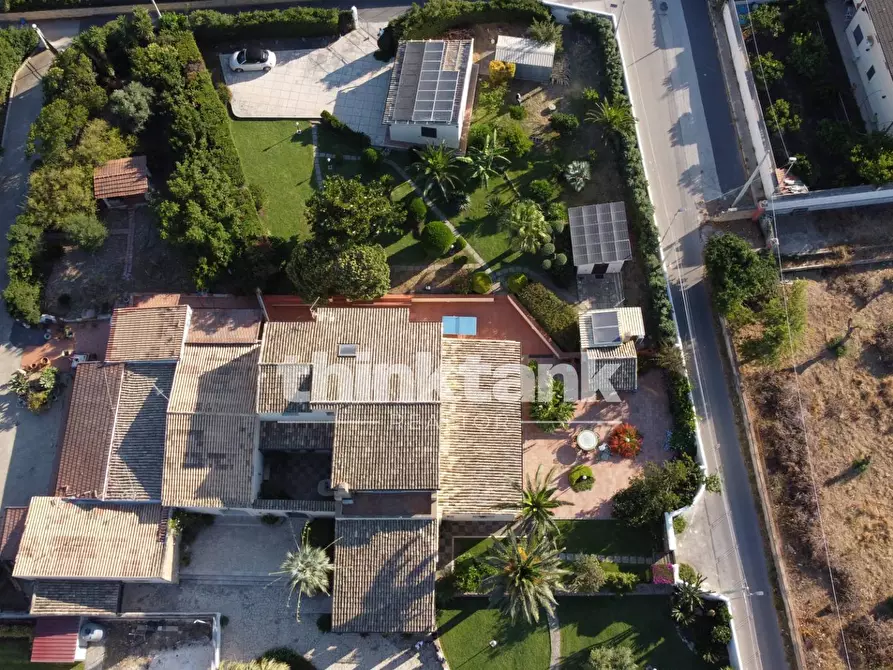 Immagine 4 di Villa in vendita  in Via Tringali a Augusta