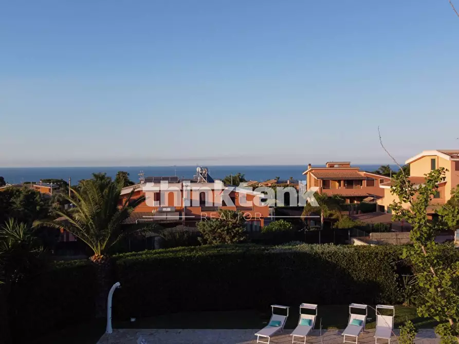 Immagine 7 di Villa in vendita  in Via Tringali a Augusta