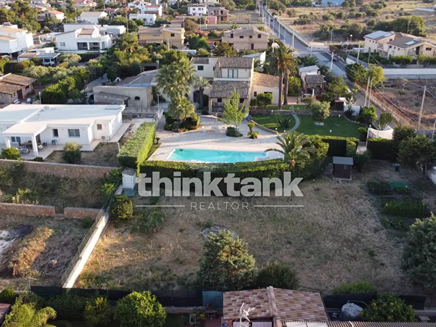 Immagine 9 di Villa in vendita  in Via Tringali a Augusta
