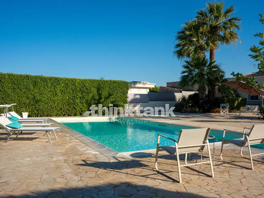 Immagine 11 di Villa in vendita  in Via Tringali a Augusta