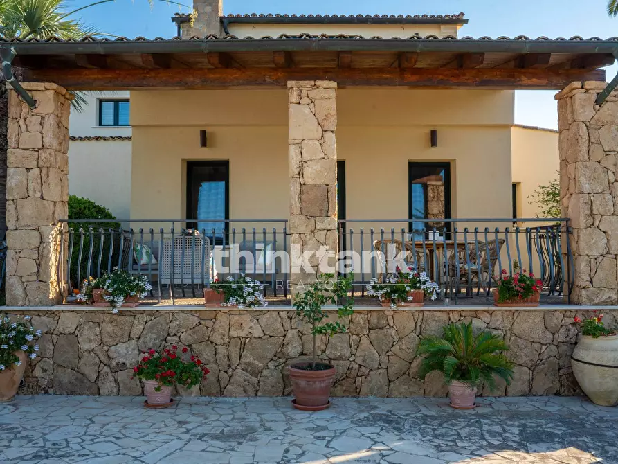 Immagine 16 di Villa in vendita  in Via Tringali a Augusta