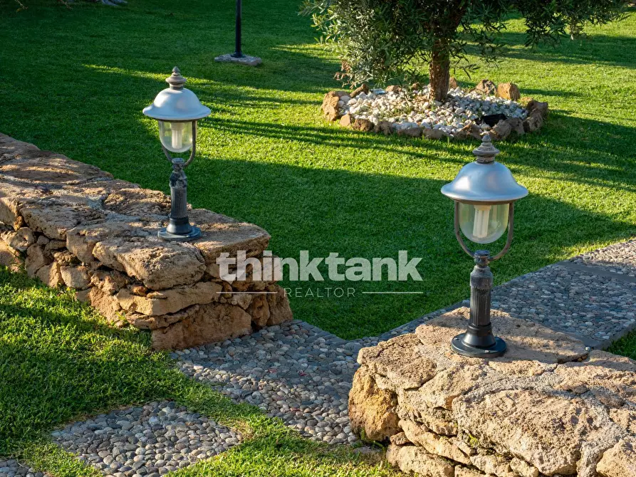 Immagine 22 di Villa in vendita  in Via Tringali a Augusta
