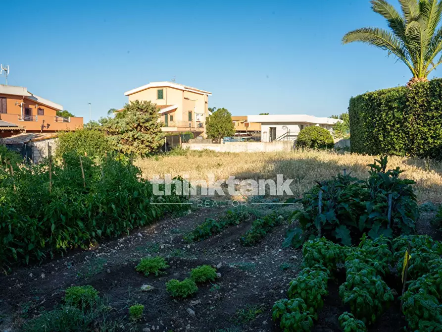 Immagine 42 di Villa in vendita  in Via Tringali a Augusta