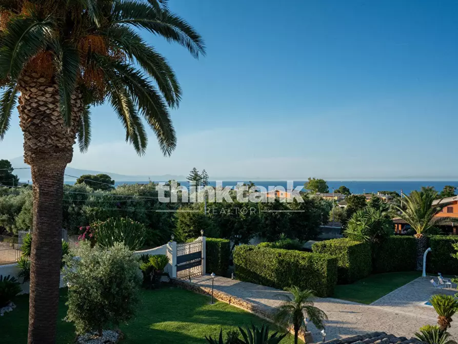 Immagine 61 di Villa in vendita  in Via Tringali a Augusta