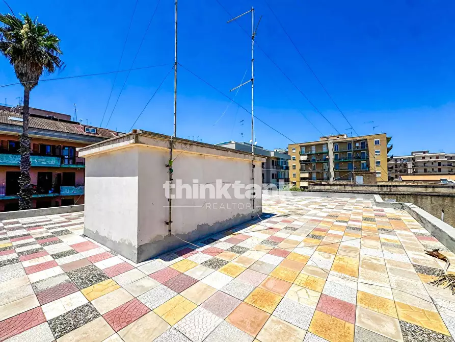 Immagine 39 di Villa in vendita  in Via Lentini a Siracusa