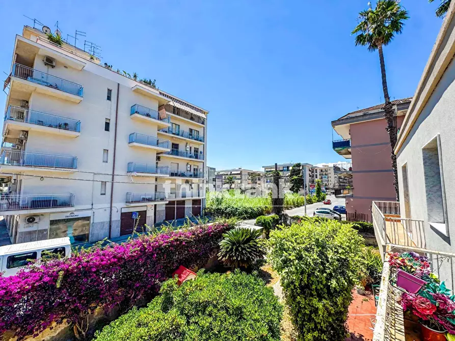 Immagine 3 di Villa in vendita  in Via Lentini a Siracusa