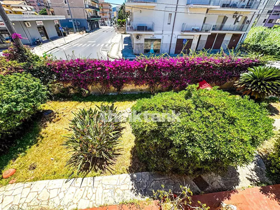 Immagine 4 di Villa in vendita  in Via Lentini a Siracusa