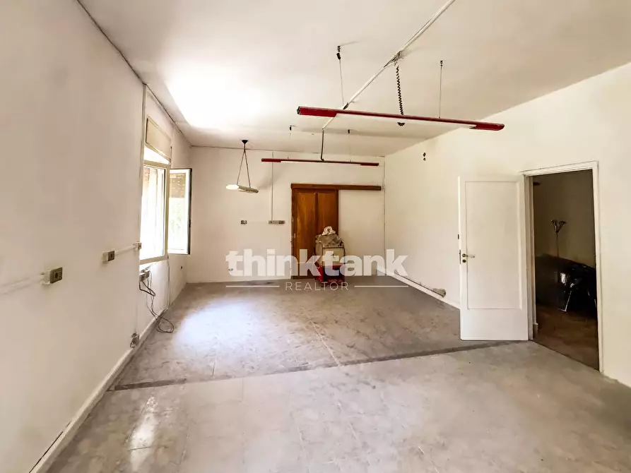 Immagine 32 di Villa in vendita  in Via Lentini a Siracusa