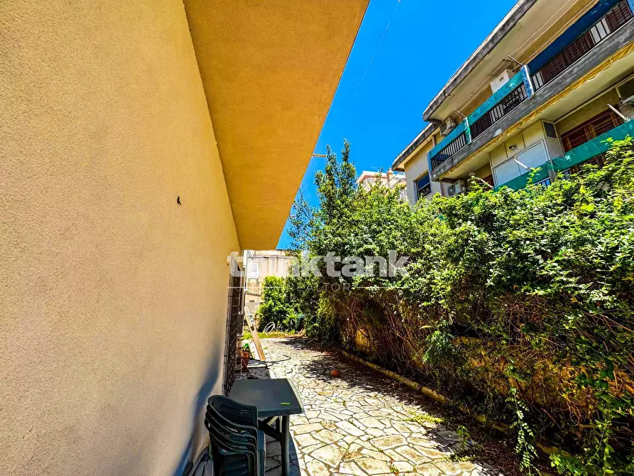 Immagine 35 di Villa in vendita  in Via Lentini a Siracusa