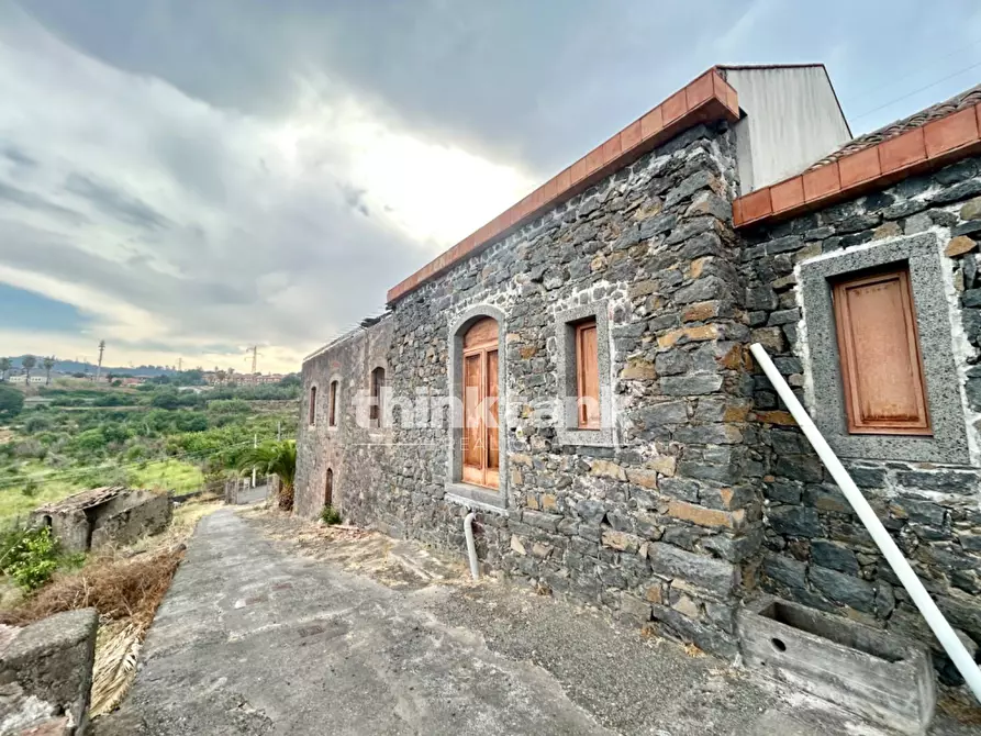 Immagine 5 di Rustico / casale in vendita  in Via Reitana a Aci Catena