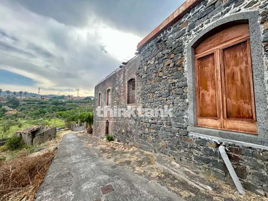 Immagine 6 di Rustico / casale in vendita  in Via Reitana a Aci Catena
