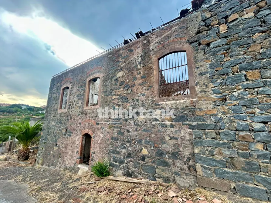 Immagine 7 di Rustico / casale in vendita  in Via Reitana a Aci Catena