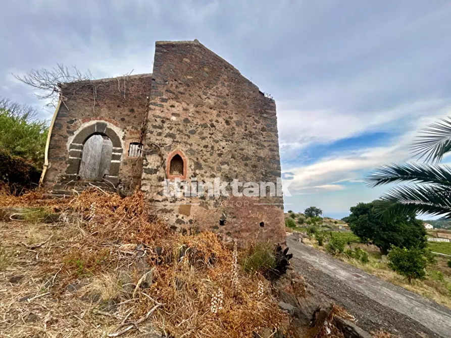 Immagine 12 di Rustico / casale in vendita  in Via Reitana a Aci Catena