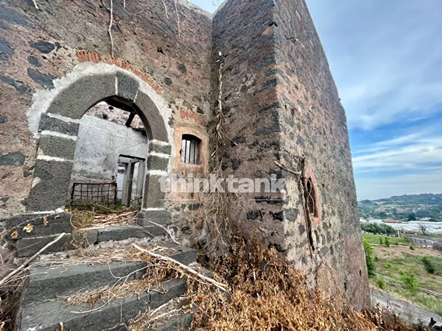 Immagine 13 di Rustico / casale in vendita  in Via Reitana a Aci Catena