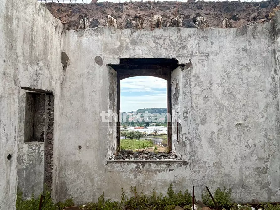 Immagine 14 di Rustico / casale in vendita  in Via Reitana a Aci Catena