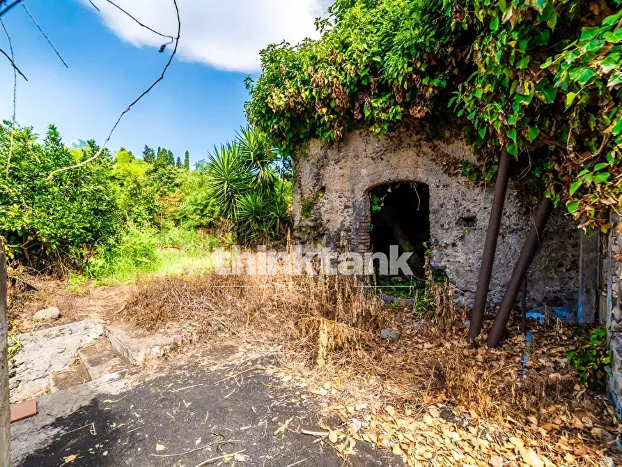 Immagine 41 di Villa in vendita  in Strada 9 Praiola SNC a Riposto