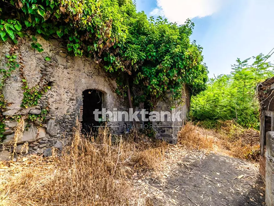 Immagine 40 di Villa in vendita  in Strada 9 Praiola SNC a Riposto