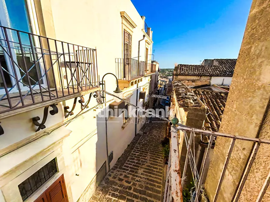 Immagine 2 di Casa indipendente in vendita  in Via Alfio Mandraro a Noto