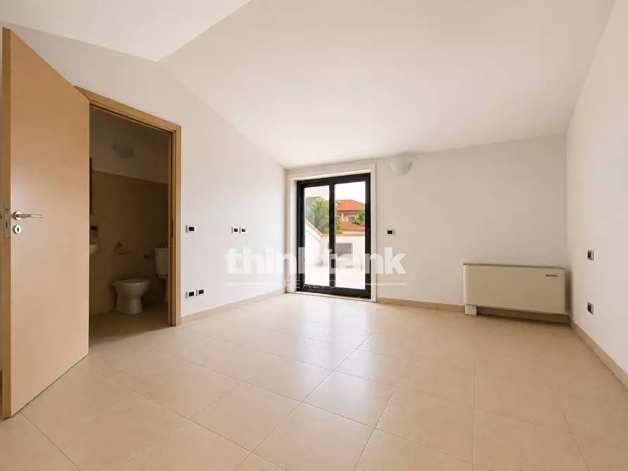 Immagine 8 di Albergo/B&B/Residence in vendita  in Via Etnea a Gravina Di Catania