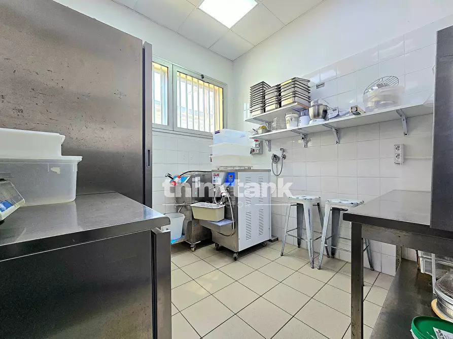 Immagine 22 di Bar / Ristorante in vendita  in viale Mazara del vallo 33 a Gela