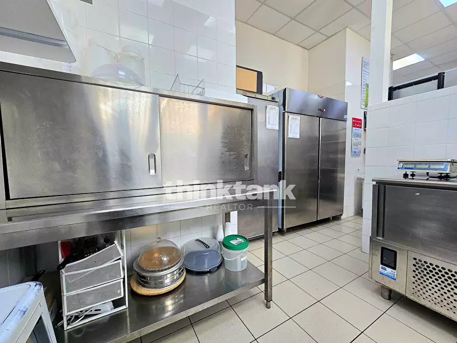 Immagine 24 di Bar / Ristorante in vendita  in viale Mazara del vallo 33 a Gela