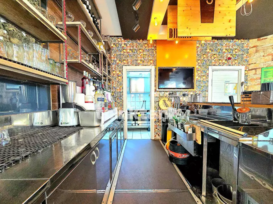 Immagine 5 di Bar / Ristorante in vendita  in viale Mazara del vallo 33 a Gela
