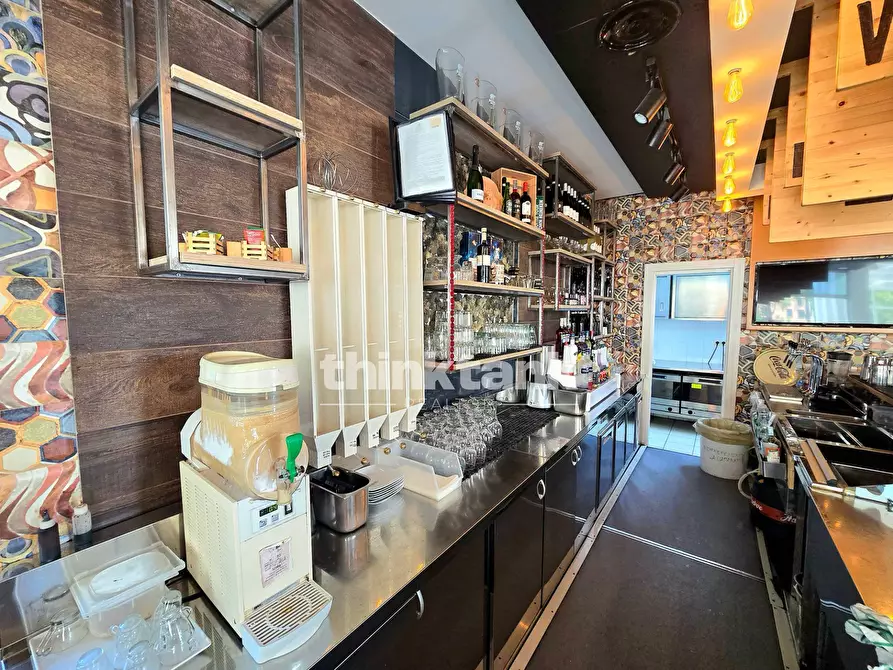 Immagine 6 di Bar / Ristorante in vendita  in viale Mazara del vallo 33 a Gela