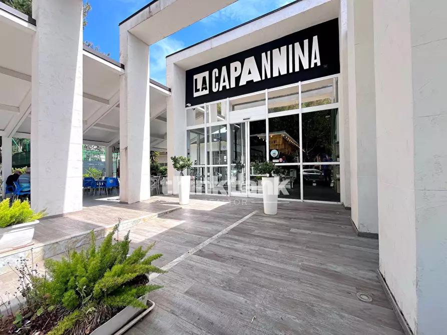 Immagine 28 di Bar / Ristorante in vendita  in viale Mazara del vallo 33 a Gela