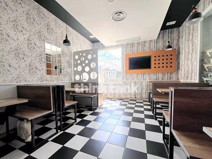 Immagine 38 di Bar / Ristorante in vendita  in viale Mazara del vallo 33 a Gela
