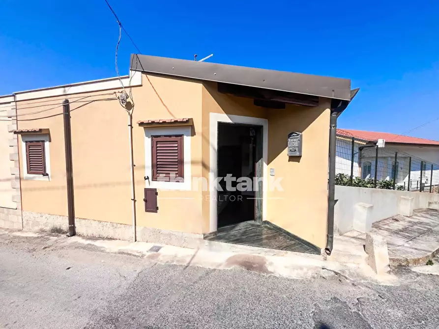 Immagine 19 di Villa in vendita  in Via Gorghi a Scicli