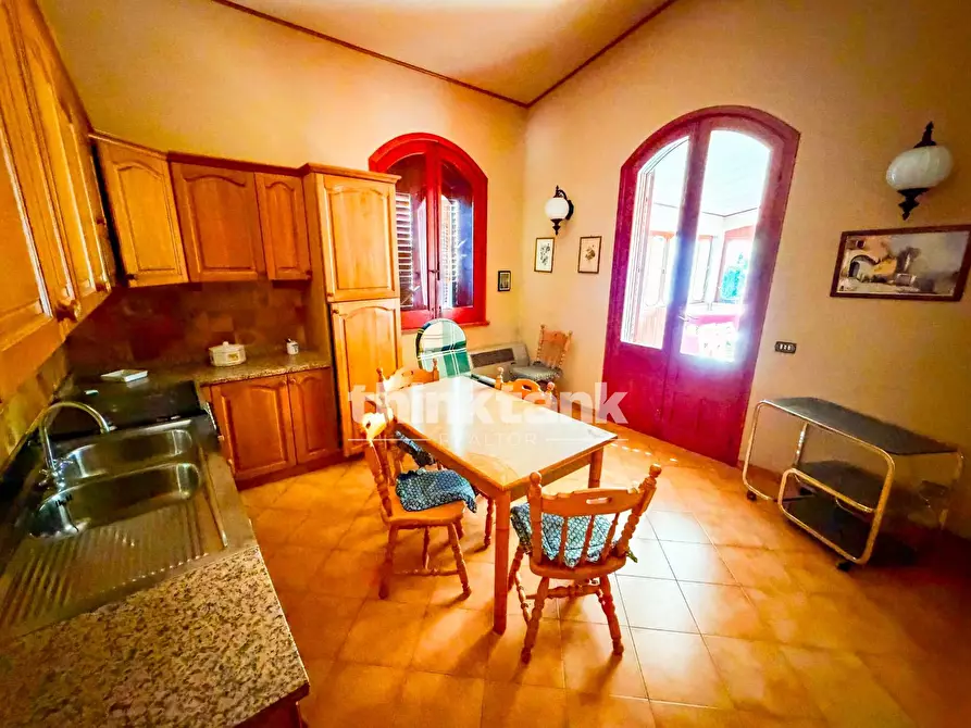 Immagine 9 di Villa in vendita  in Via Bella Pettinata a Avola