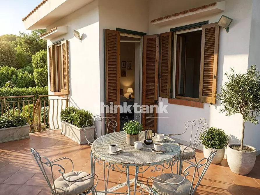 Immagine 3 di Villa in vendita  in Via Tersicore a Siracusa