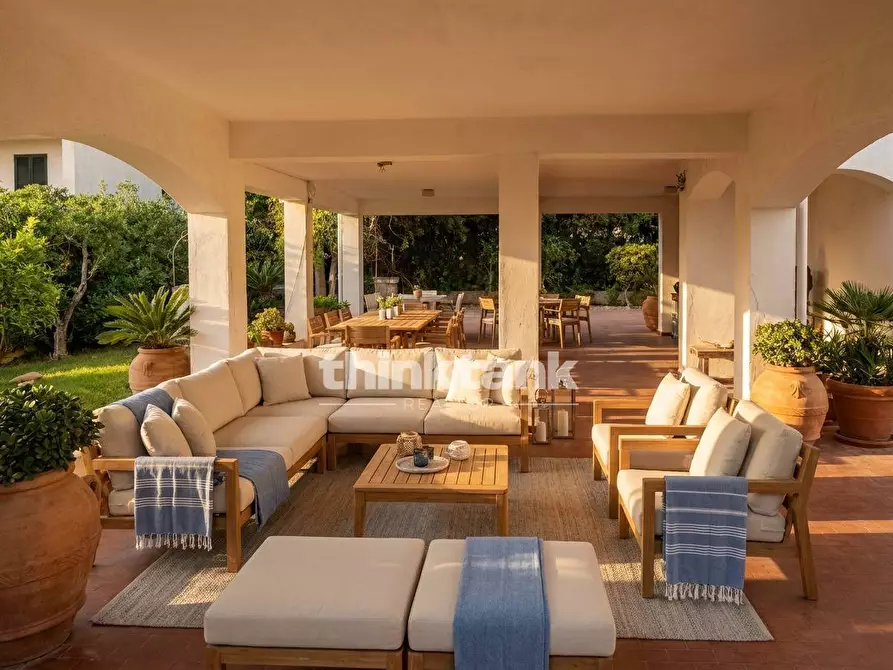 Immagine 5 di Villa in vendita  in Via Tersicore a Siracusa