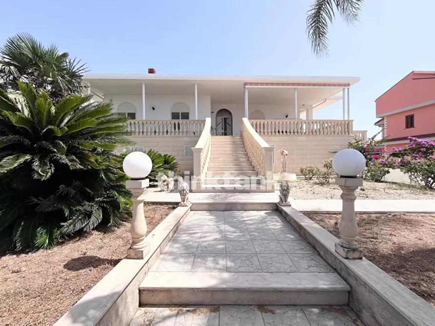 Immagine 1 di Villa in vendita  in Via Contrada Marina di Ragusa a Ragusa