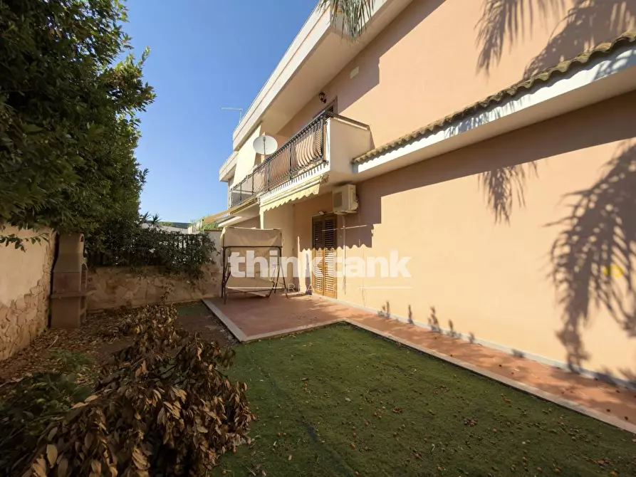 Immagine 55 di Villetta a schiera in vendita  in Via Butera a Siracusa