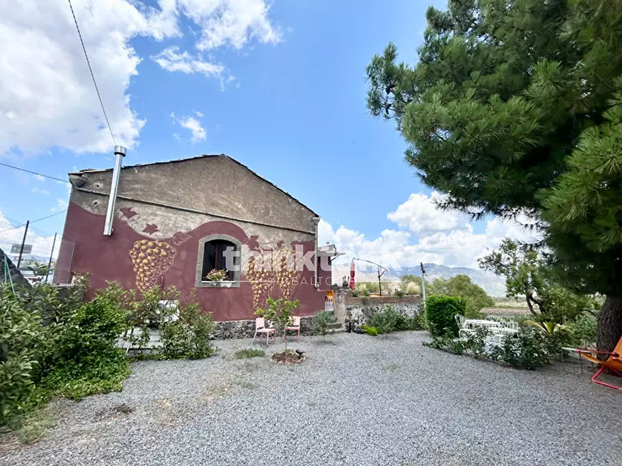 Immagine 30 di Rustico / casale in vendita  in Viale Regina Margherita a Castiglione Di Sicilia