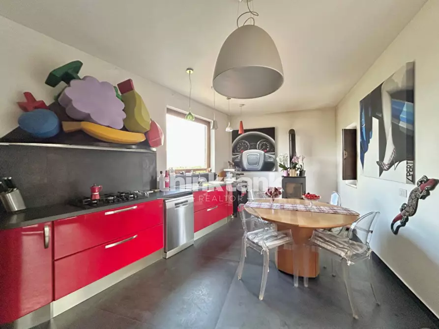 Immagine 2 di Rustico / casale in vendita  in Viale Regina Margherita a Castiglione Di Sicilia