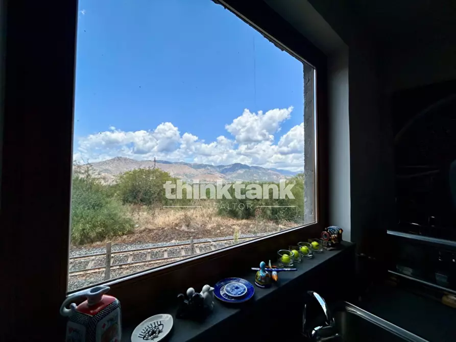 Immagine 4 di Rustico / casale in vendita  in Viale Regina Margherita a Castiglione Di Sicilia