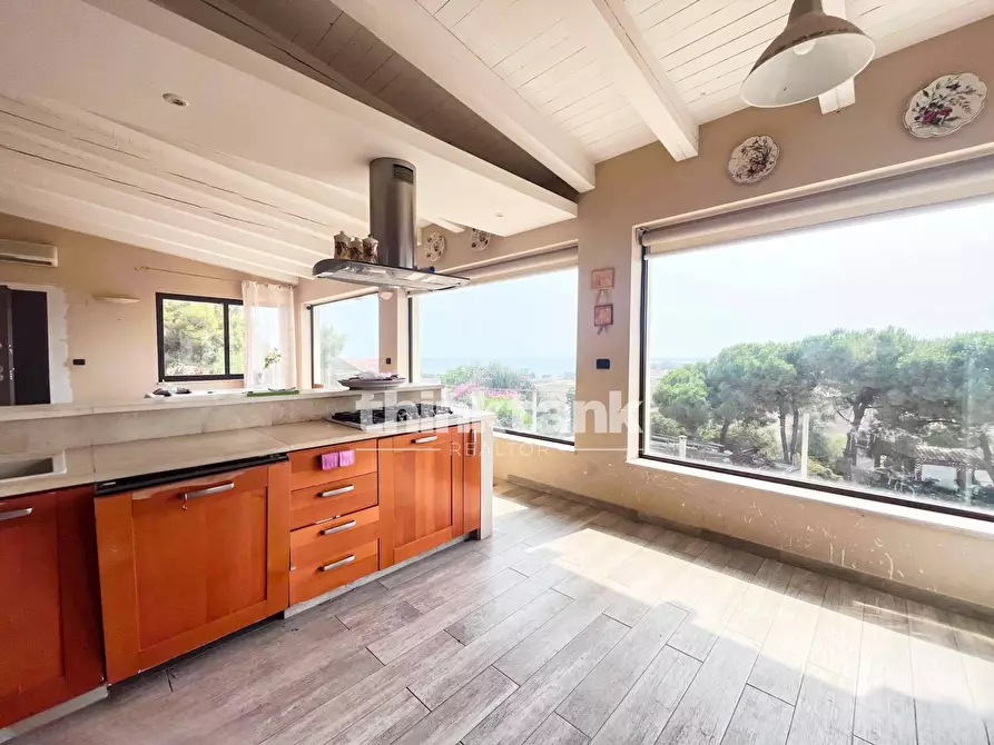 Immagine 41 di Villa in vendita  in Via Col Vento a Siracusa