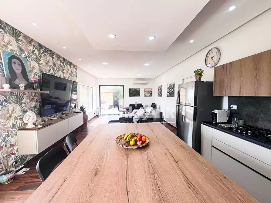 Immagine 1 di Villa in vendita  in Via Col Vento a Siracusa