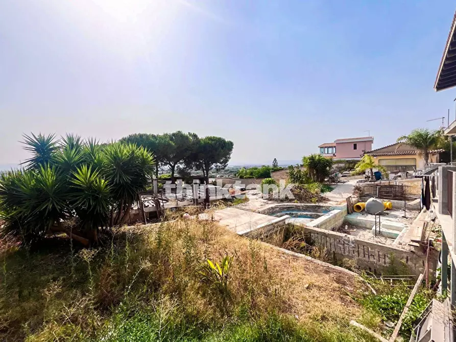 Immagine 51 di Villa in vendita  in Via Col Vento a Siracusa